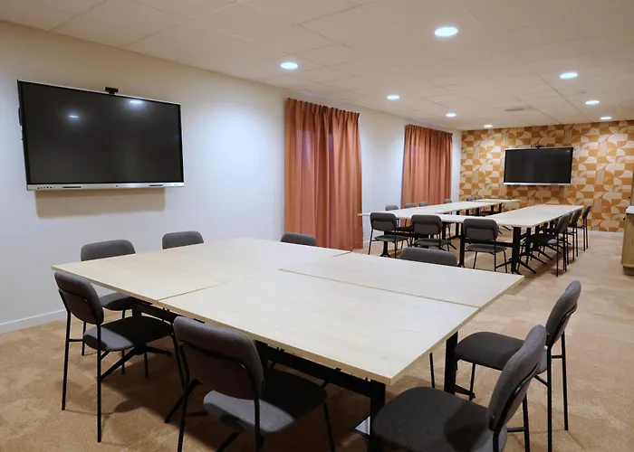 Western Terra Alta Airport 酒店 佩皮尼昂